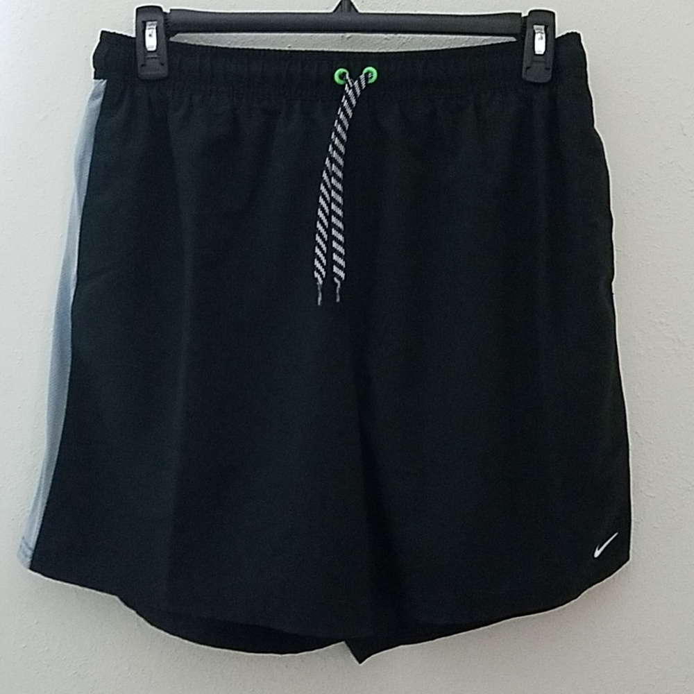 🆕️ Nike Shorts XL